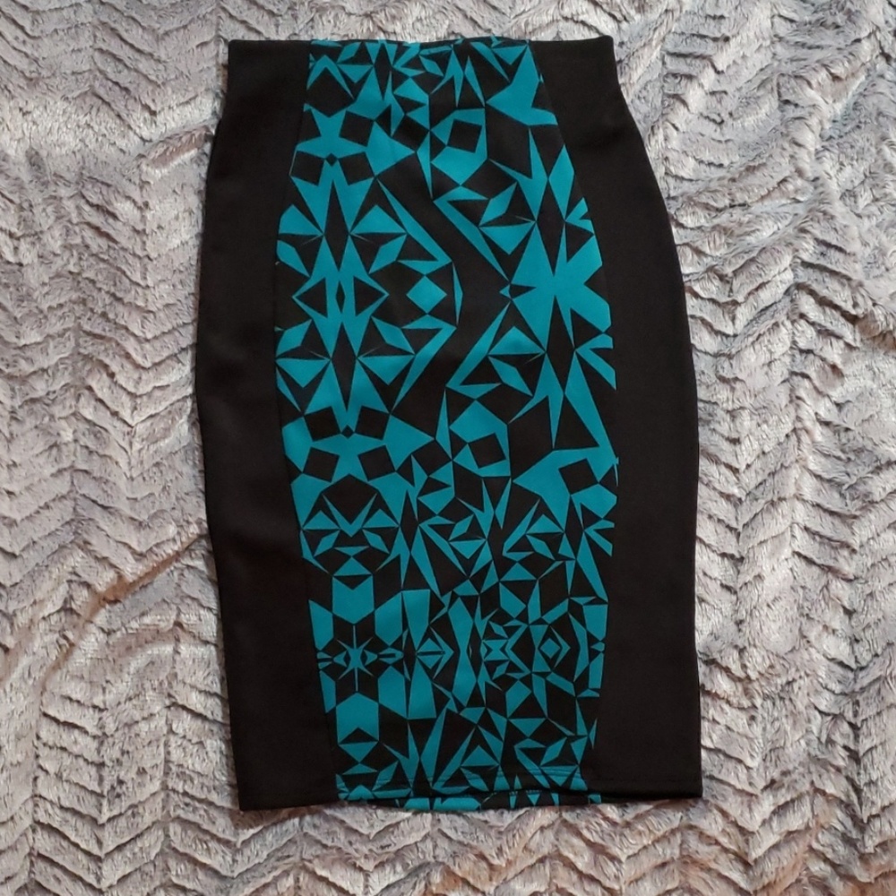 SALE*** NWOT pencil skirt